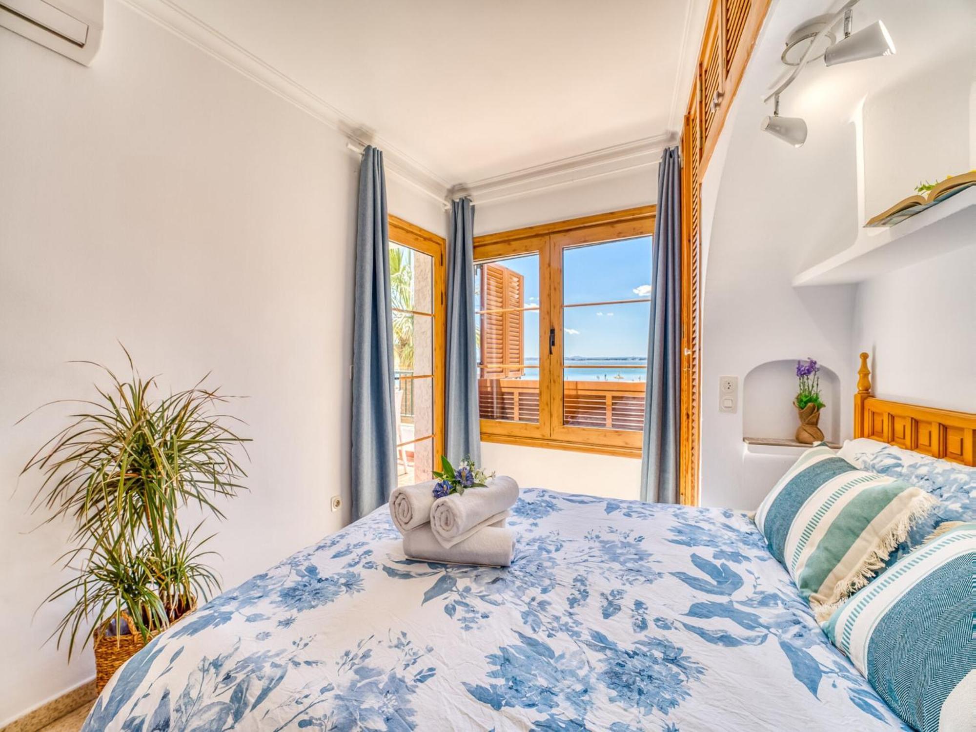 Apartment Charming Sea View In *